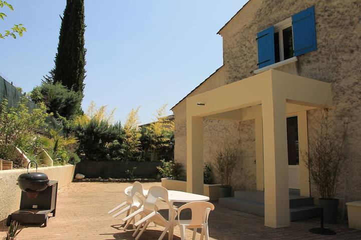 Appartement entier, Gîte les iris à la porte des Cévennes proche montpellier in Laroque (Hérault), Région de Lodève