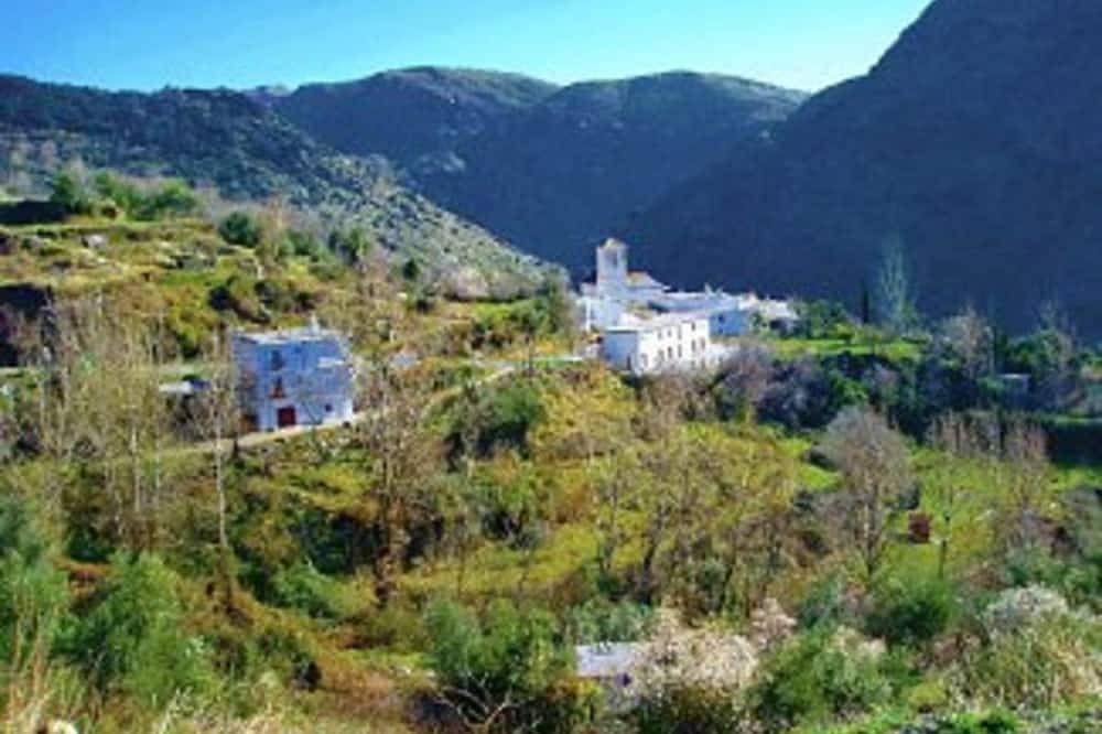 Alpujarras. Casa De Piedra De 500 Años En Hamlet Blanqueado. Un cielo para los caminantes! in Ferreirola, La Taha