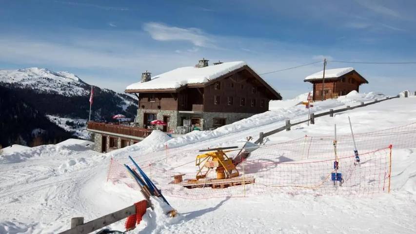Ferienhaus für 17 Personen, mit Balkon in Nendaz
