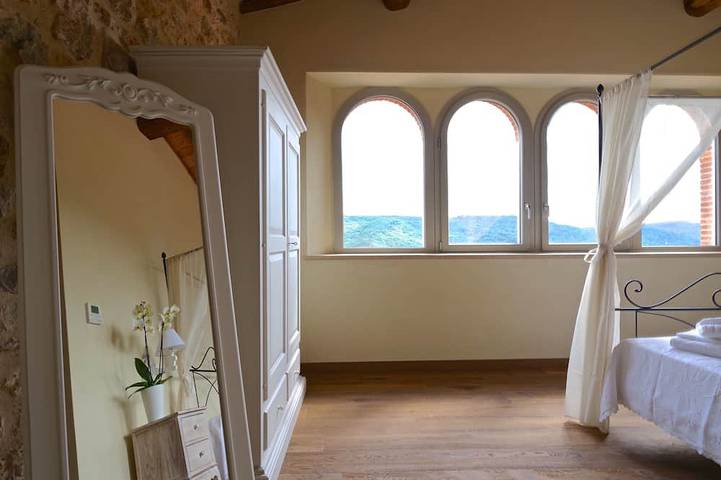 Mulino della Solaia, Arceno Rentals Club, Villa di lusso in Toscana, piscina, wifi in Monticiano, Siena e dintorni