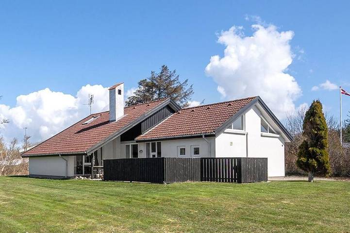Ferienhaus für 10 Personen, mit Garten und Sauna