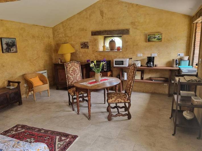 Maison d’hôte pour 2 personnes, avec Terrasse ainsi que Jardin et Vue dans Fontenay-le-Comte - 4