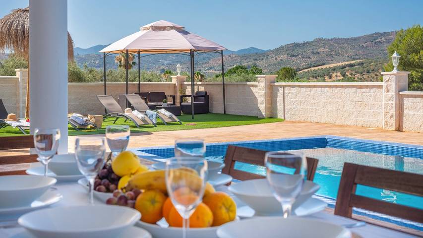 Chalet para 6 personas, con Balcón/Terraza y Piscina en Sierra de las Nieves