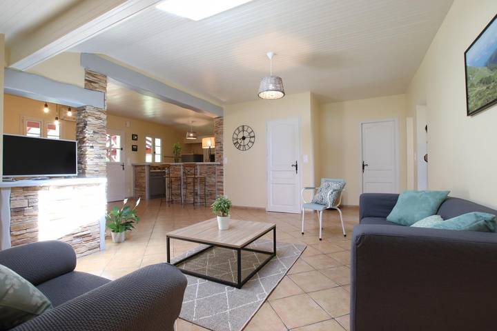 Gîte pour 5 personnes, avec terrasse à Macaye - 2