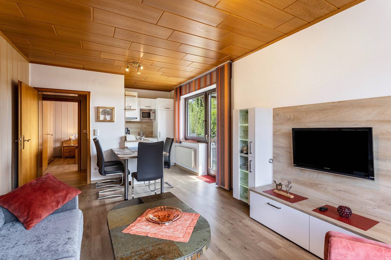 Ganze Wohnung, Haus Schönblick - "Appartment 9" mit Bergblick, Balkon und Wi-Fi in Willingen, die Mittelgebirge