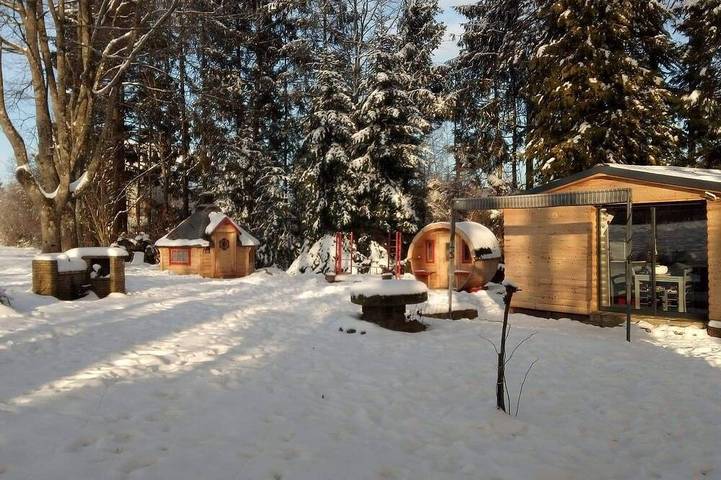 Chalet pour 5 personnes, avec Terrasse ainsi que Jardin et Sauna