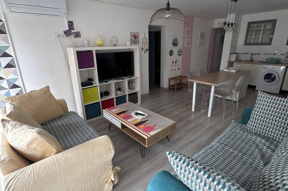 Apartamento entero, F3 in Argelès-sur-Mer, 250 m from the ocean and shops in La Côte Vermeille, Argelès-sur-Mer