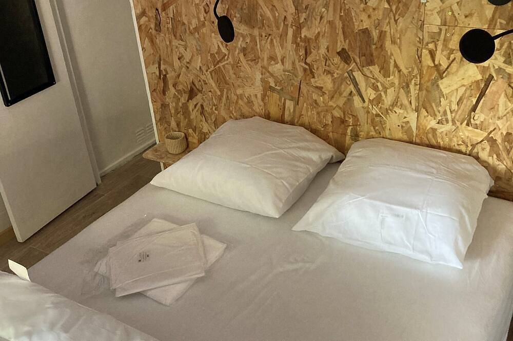 Mobilhome tout confort 8 pers pres plages et bourg avec piscine in Saint-Gildas-de-Rhuys, Côte des Mégalithes