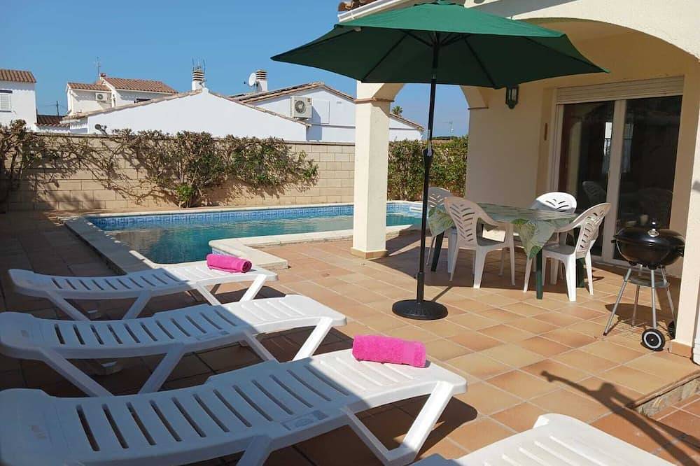 Casa en planta baja con piscina privada para 6 personas a 1500 m de la playa in La Escala, Alt Empordà