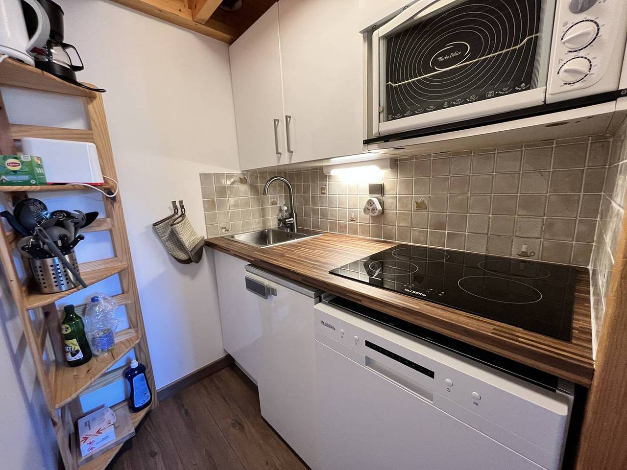 Entire apartment, Loft-style apt near Méribel slopes in Méribel-Mottaret, Les Allues