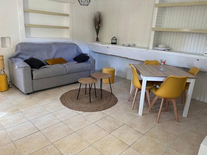 Gîte pour 2 personnes, avec terrasse à Vénéjan - 4