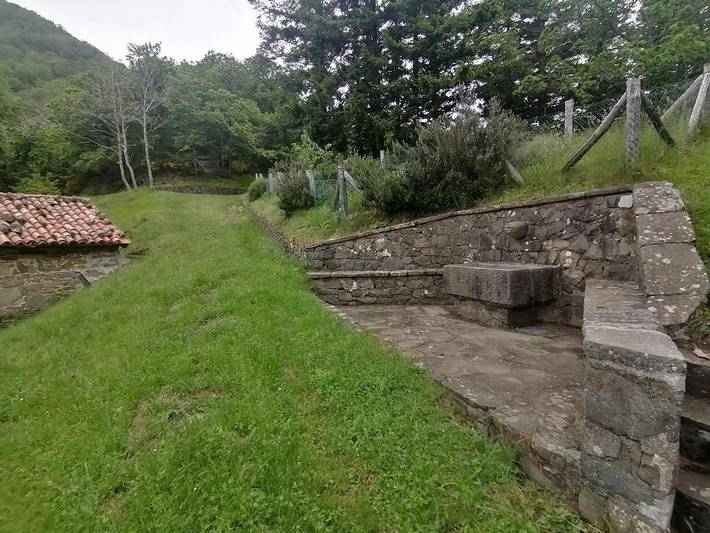 Location de vacances pour 21 personnes, avec jardin et vue, animaux acceptés à Barga - 4