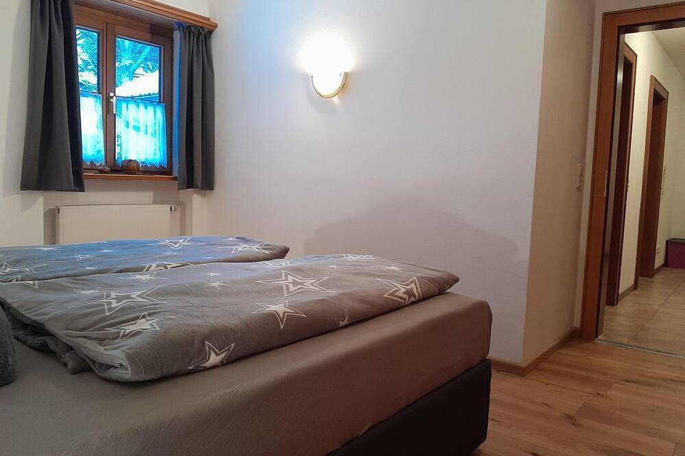 Ganze Wohnung, Haus Wiedemann - Ferienwohnung Alpenblick in Eisenberg, Bayerisch Schwaben