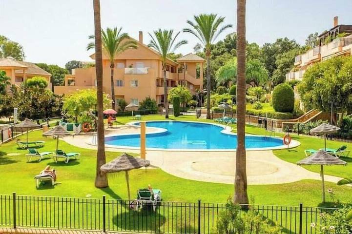 Cheap villa for 6 people in Marbella