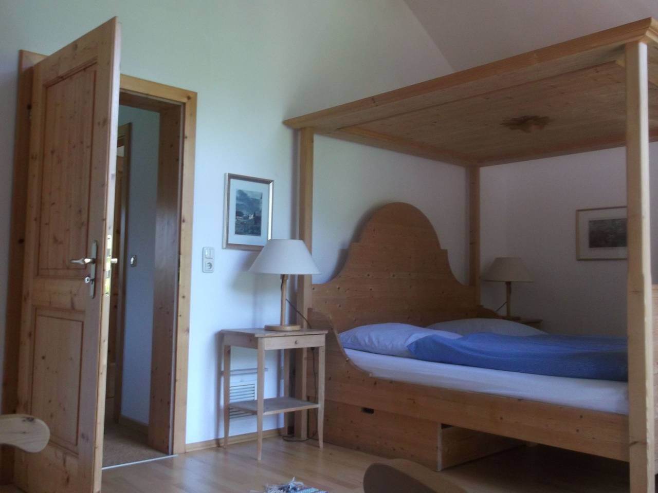 Vanessa in Schöllnach, Ostbayern