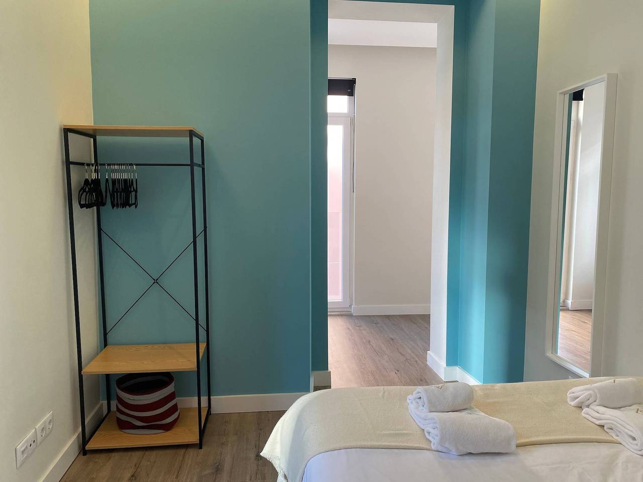Entire apartment, 1B Perfect for Families Nomads near Gulbenkian in Lisbon, Costa de Lisboa
