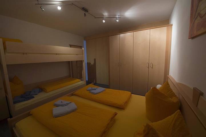 Ganze Ferienwohnung, Nr.2 Apartment/1 Schlafraum/Bad, Wc in Hohe Tauern, Rauris