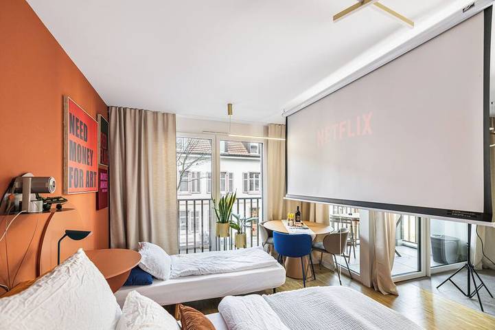 Entire apartment, Just Sunny – Central Studio near Messe & City in Basel, Region Basel RDK