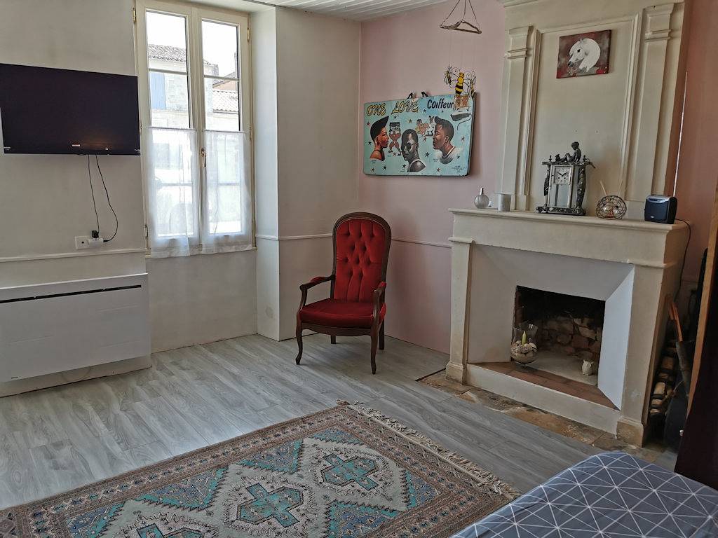 Grande chambre cosy - Chambre in Crazannes, Région de Saintes