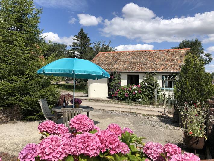 Gîte pour 3 personnes, avec Piscine dans Hauts-de-France - 2
