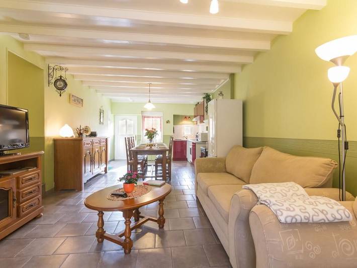 Renoviertes Ferienhaus mit Garten und Familienaktivitäten in Auxois in La Roche-Vanneau, Montbard und Umgebung
