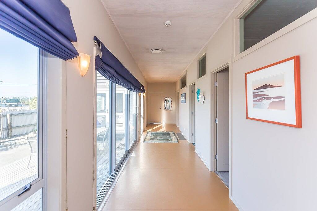 See and hear the surf from this pet friendly property in Manawatu-Wanganui