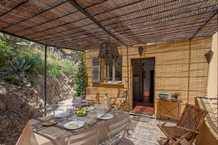 Villa pour 6 personnes, avec terrasse et jardin - 1