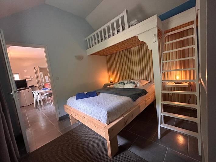 Location de vacances pour 2 personnes, avec jacuzzi à Les Préaux - 2