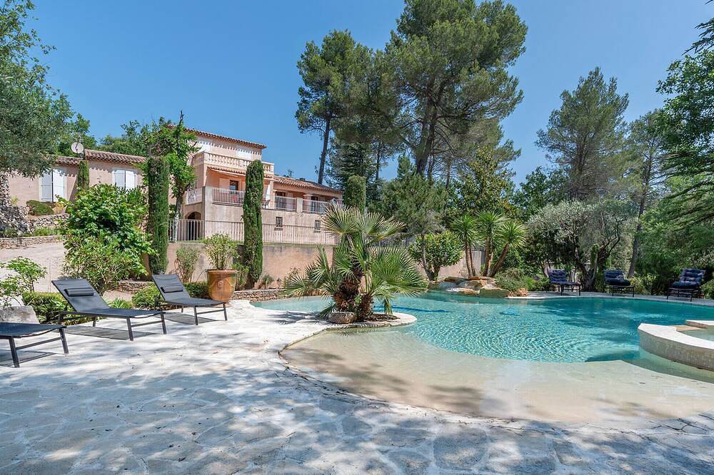 Gorgeous home in Saint-Maximin-la-Saint in Saint-Maximin-la-Sainte-Baume, Brignoles region