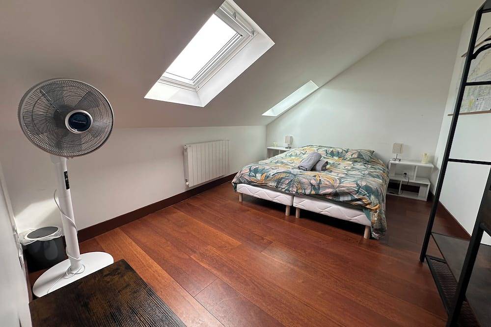 Entire apartment, Captain Yoo - Régate - Pour Sentir les Embruns vue sur Port in Fécamp, Le Havre region