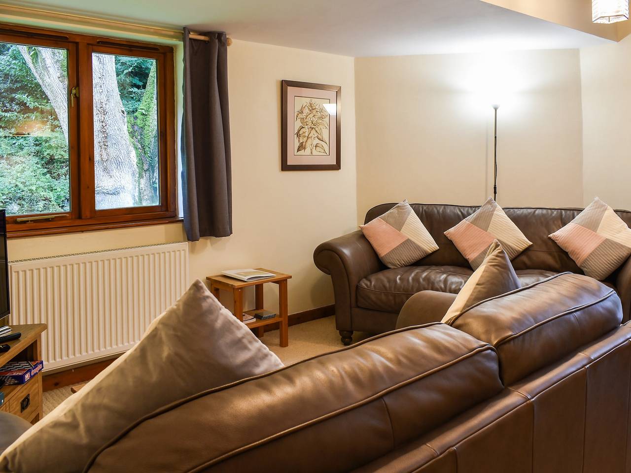 Cysgod Y Coed in Llanbedr, Snowdonia