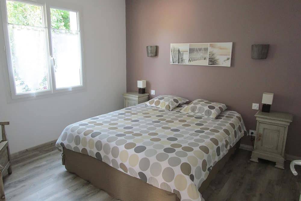 At the foot of the Ile d'Oléron bridge quiet villa not overlooked private parking in Bourcefranc-le-Chapus, Côte de Beauté