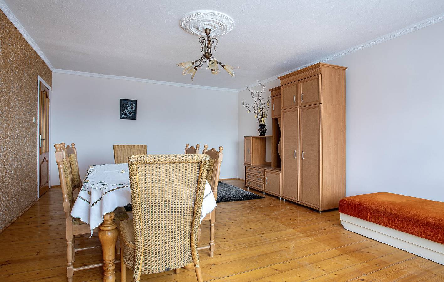 Ganze Ferienwohnung, Ferienwohnung für 10 Personen mit Garten in powiat kartuski