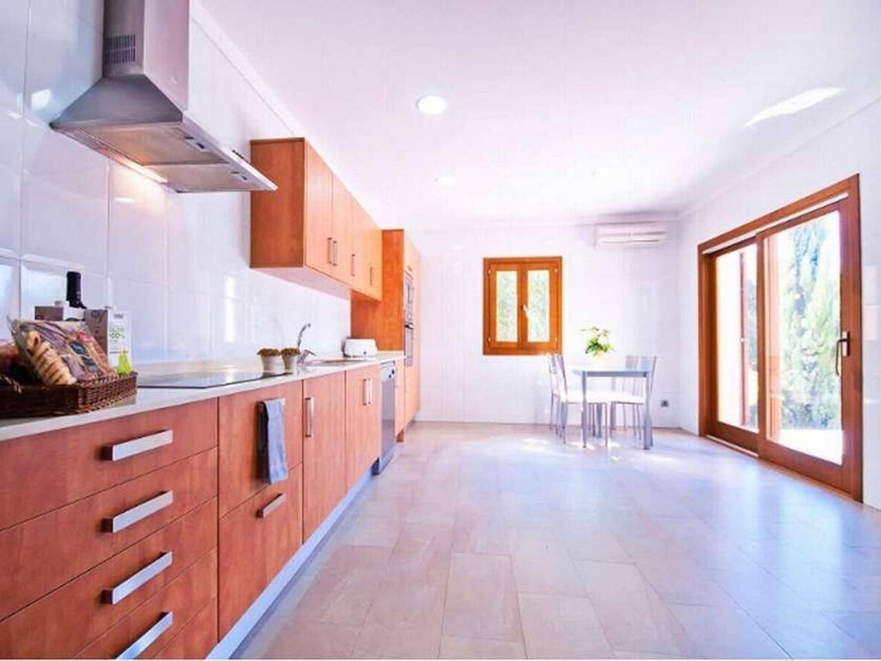 Villa "Finca Santa María" with Pool, Garden & Wi-Fi in Alcúdia, Mallorcas kust