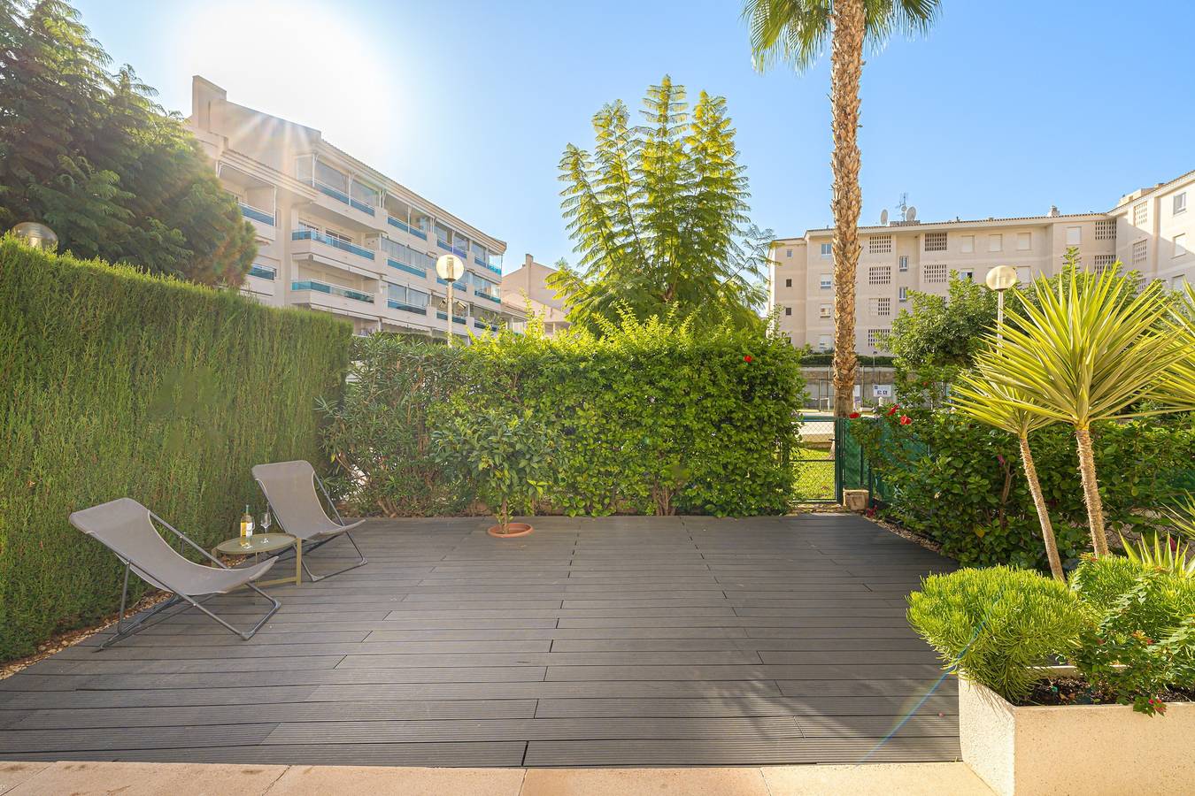 Apartamento entero, Apartamento 'Estrella Ii Ba Spaniahome' con terraza, piscina compartida y Wi-Fi in L'Albir, Alfàs del Pi