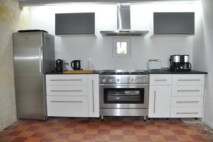 Location de vacances pour 6 personnes, avec piscine et terrasse ainsi que jardin et vue à Savonnières - 4