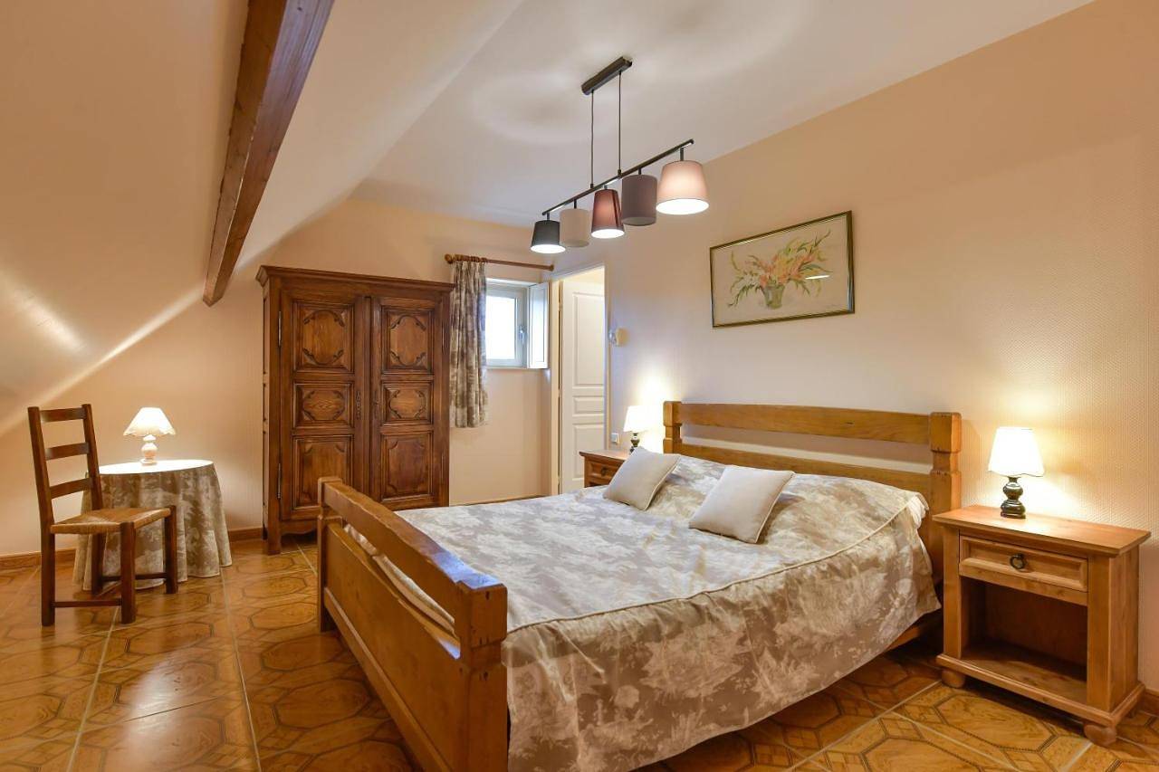 Apartment - Split Level in Chailly-sur-Armançon, Région de Beaune