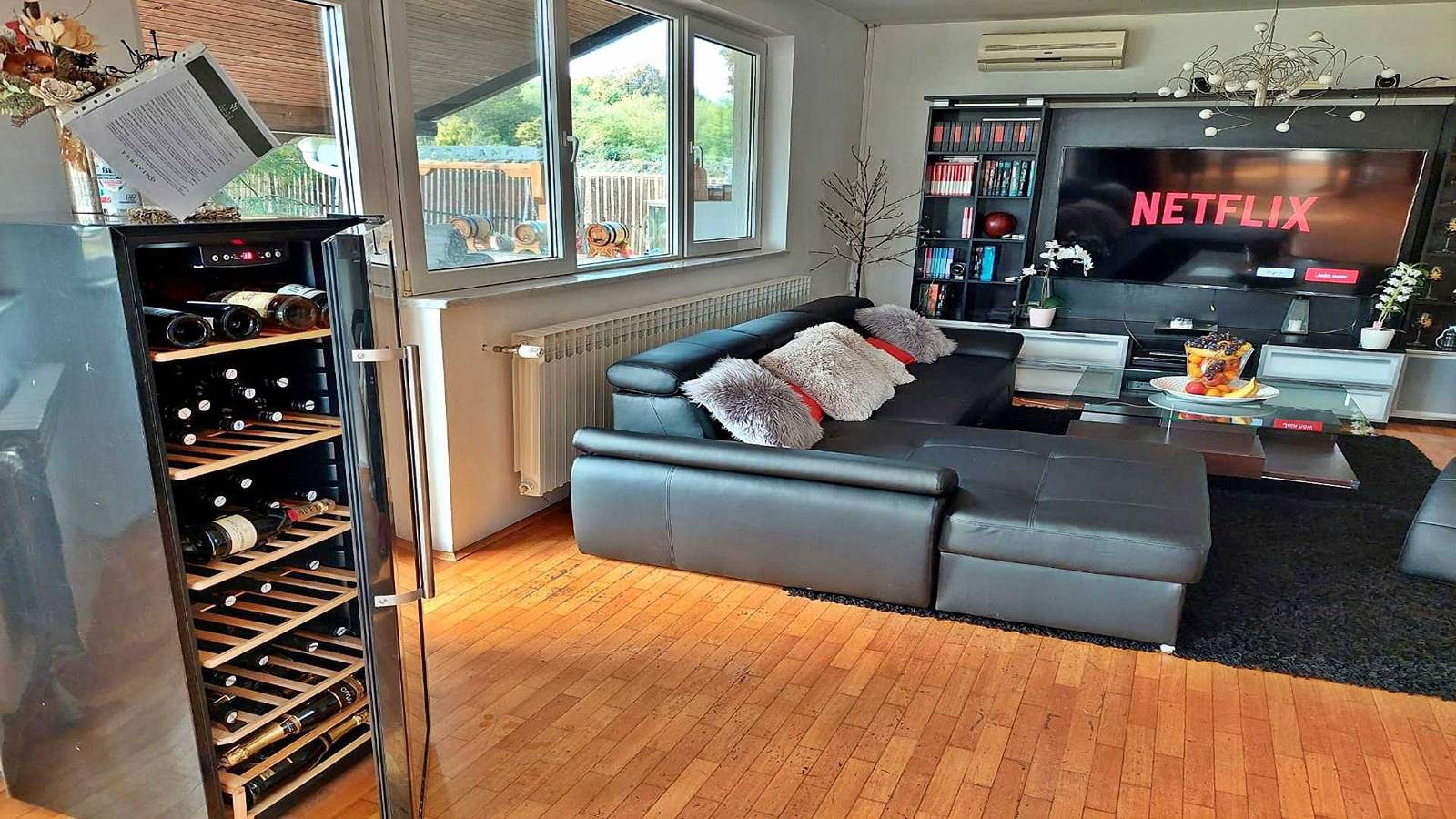 Villa für 10 Personen mit Balkon/Terrasse in Osijek-Baranja