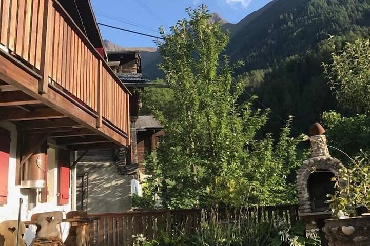 Ferienhaus für 2 Personen, mit Balkon und Garten