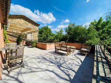Cottage pour 2 personnes, avec vue ainsi que terrasse et jardin à Fressac