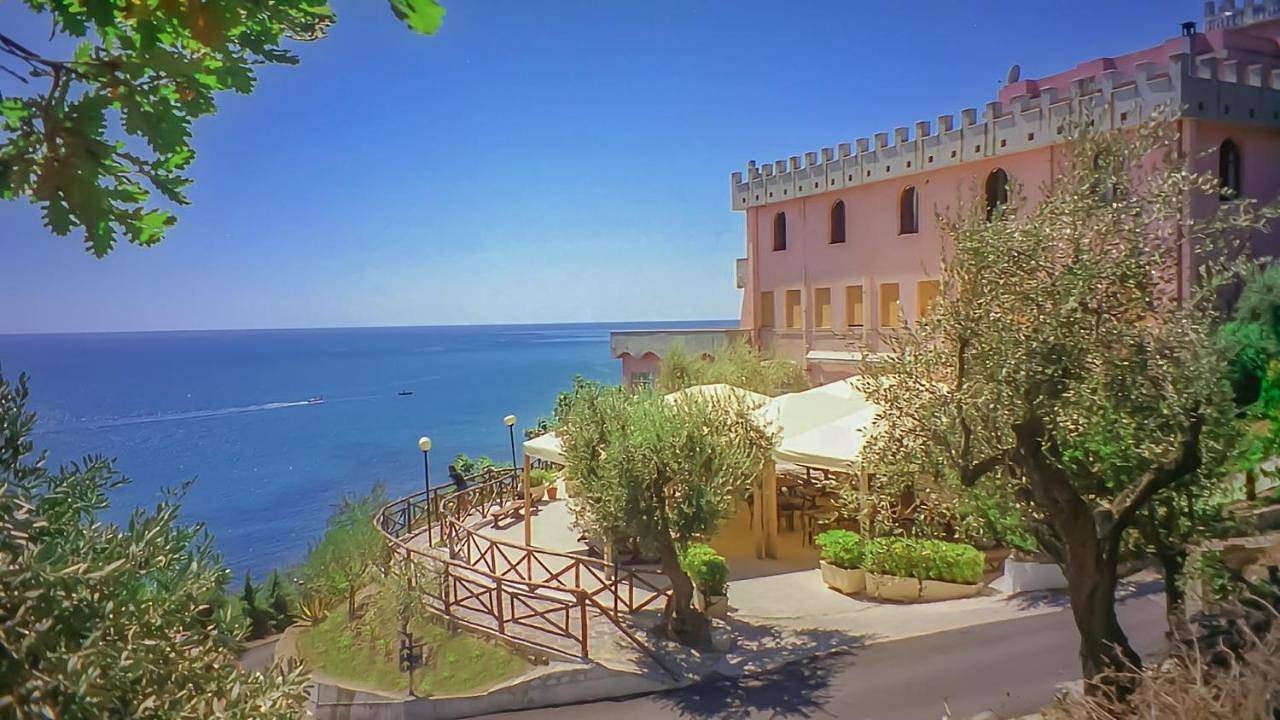 Hotel Hydra Club in Spiaggia sotto la torre, Casal Velino