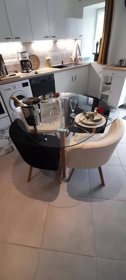 Location de vacances pour 2 personnes, avec balcon à Saint-Brice-en-Coglès - 2