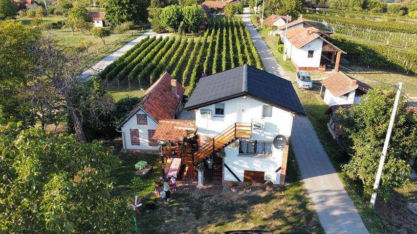 Cottage pour 2 personnes, avec sauna ainsi que terrasse et jardin, animaux acceptés