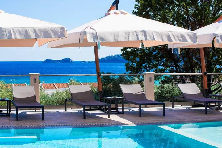 Ferienhaus für 2 Personen, mit Terrasse und Ausblick sowie Garten und Pool