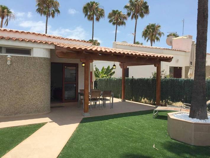 Vakantiehuis voor 6 personen, with tuin and zwembad as well as terras - 1