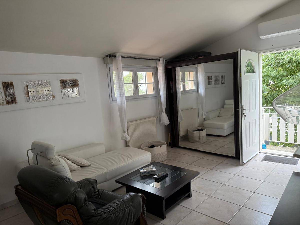 Appartement entier, T3 moderne tout équipé - parking gratuit ,clim - Wifi à 15 min Toulouse in Rouffiac-Tolosan, Toulouse et ses environs