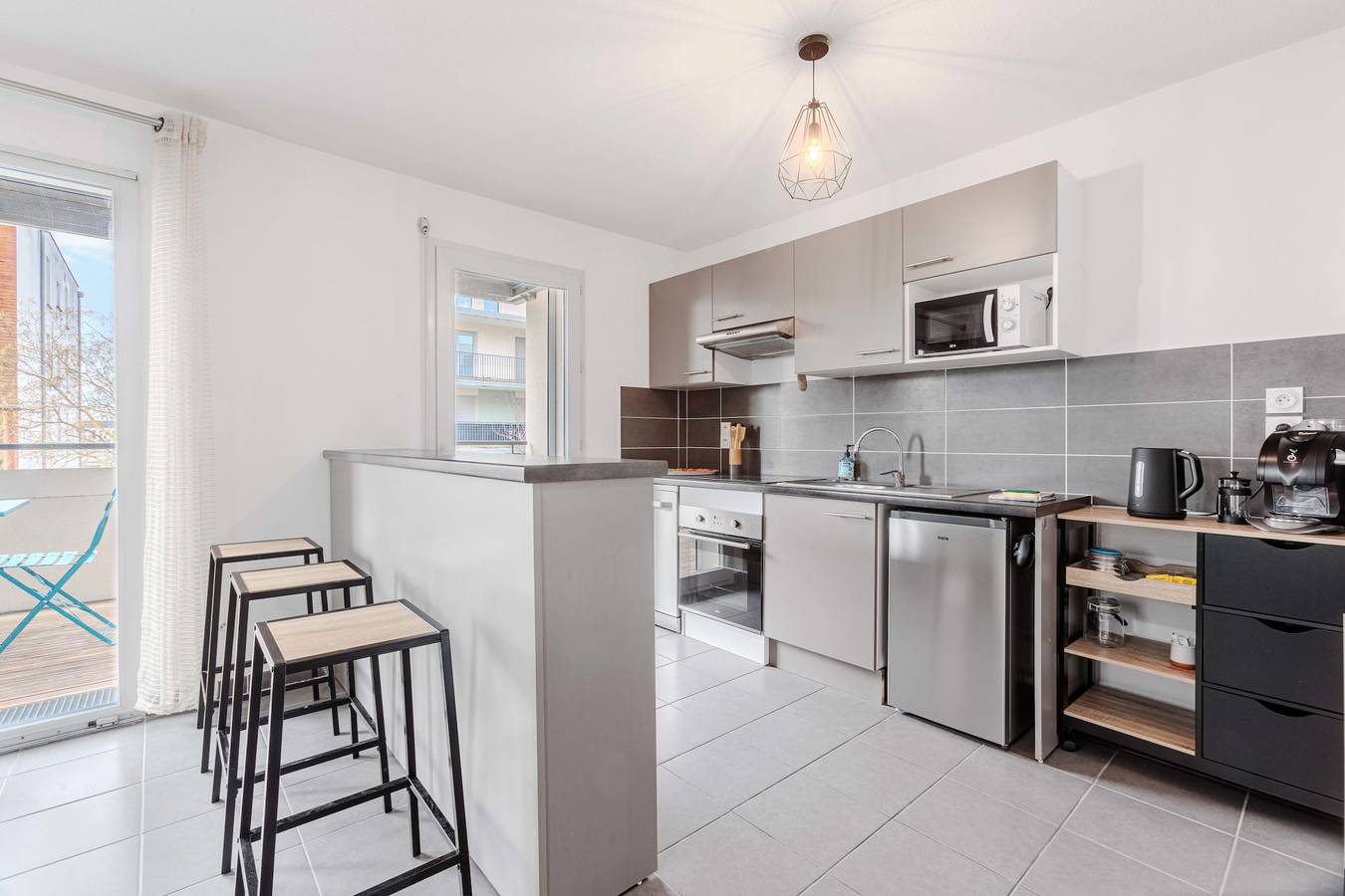 Entire apartment, Quiet and bright apartment, terrace and private P in Balma, Haute-Garonne