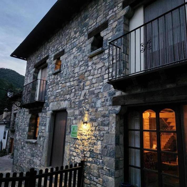 Casa rural para 8 personas, con Balcón y Jardín en La Jacetania - 4