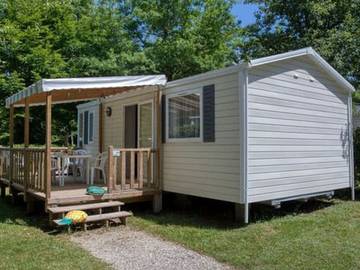 Mobil home pour 6 personnes, avec terrasse et piscine à Groléjac