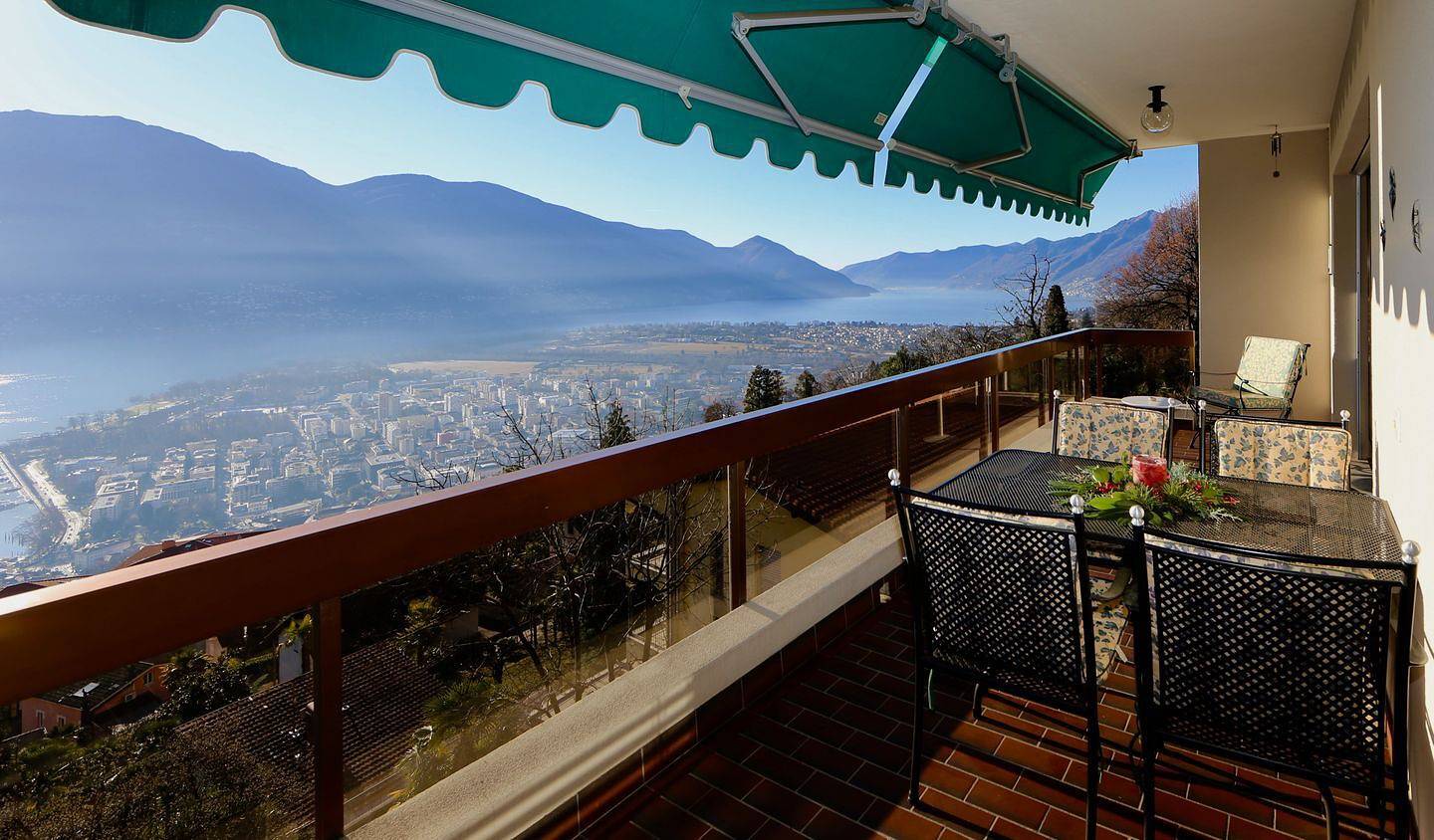 Apartamento entero, Eck-Wohnung im 2. Stock für 1-5 Personen. in Orselina, Alpes Ticineses y del Verbano